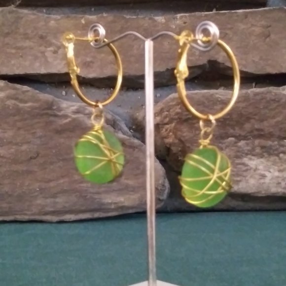 Green Tourmaline & Gold Wire Earrings - Picture 1 of 6